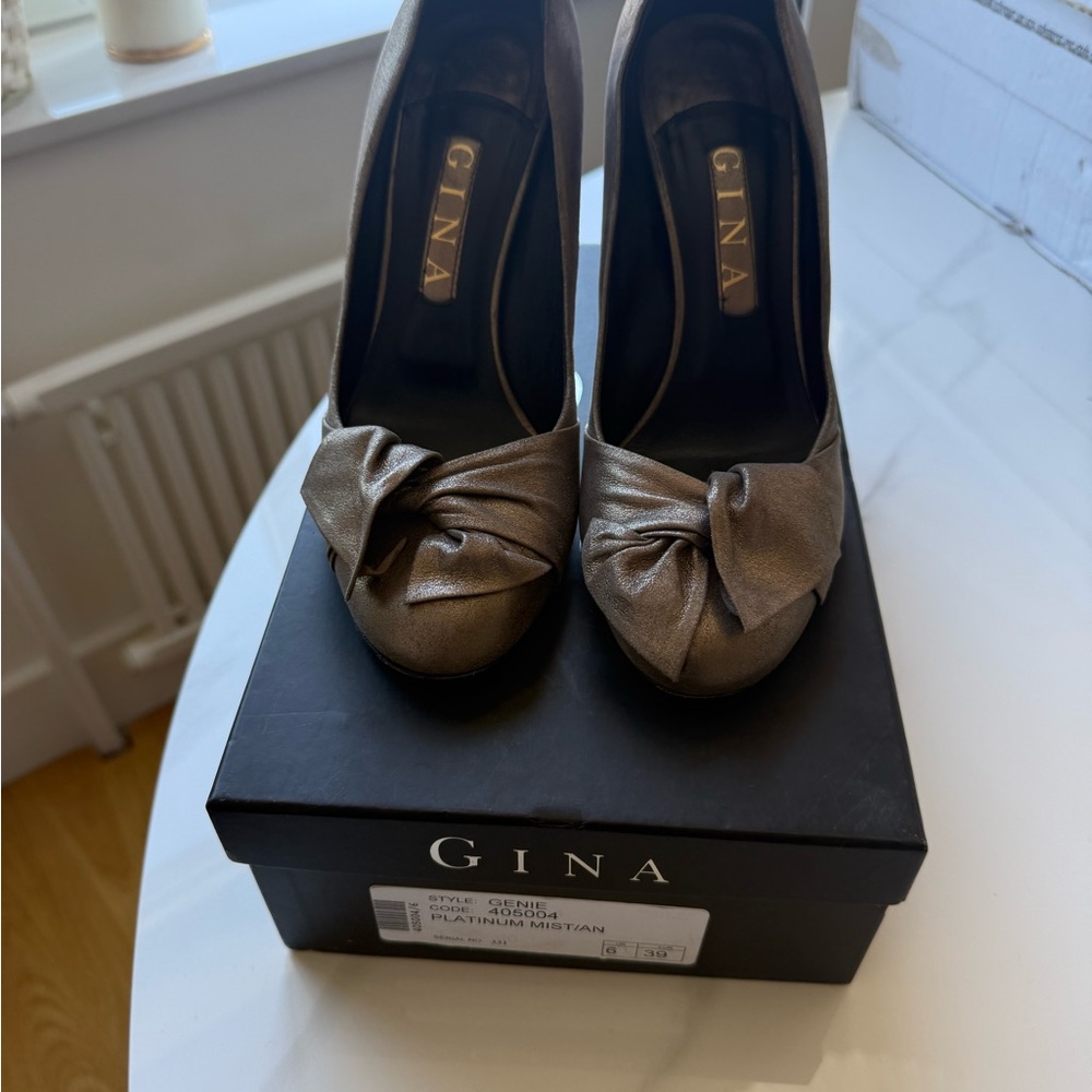 Gina Elegant Metallic Heels with Bow